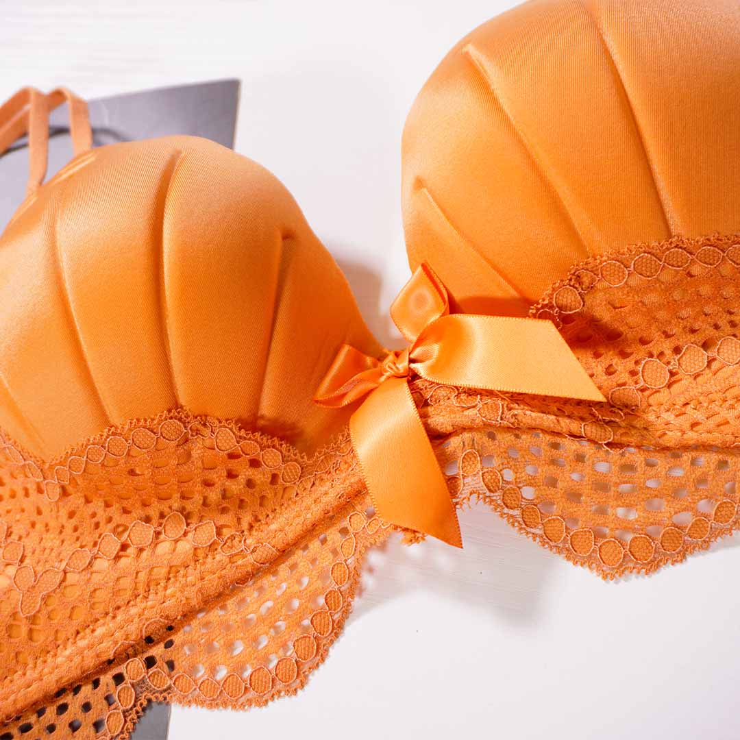 少女性感性感貝殼小胸聚攏防下垂無鋼圈無痕內衣-可著到G杯