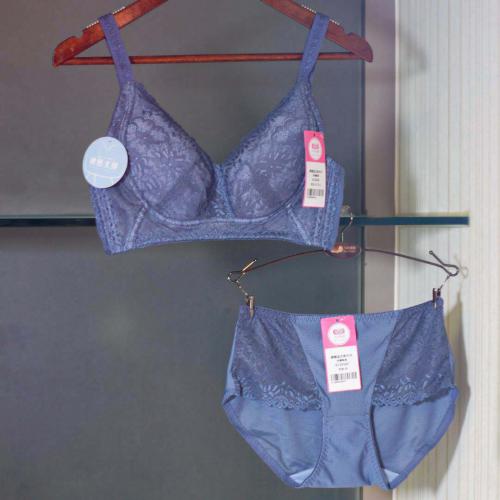 French-style premium seamless underwear, the body speaks for itself, and it retains its shape even after being taken off. Professional fat-gain technique series