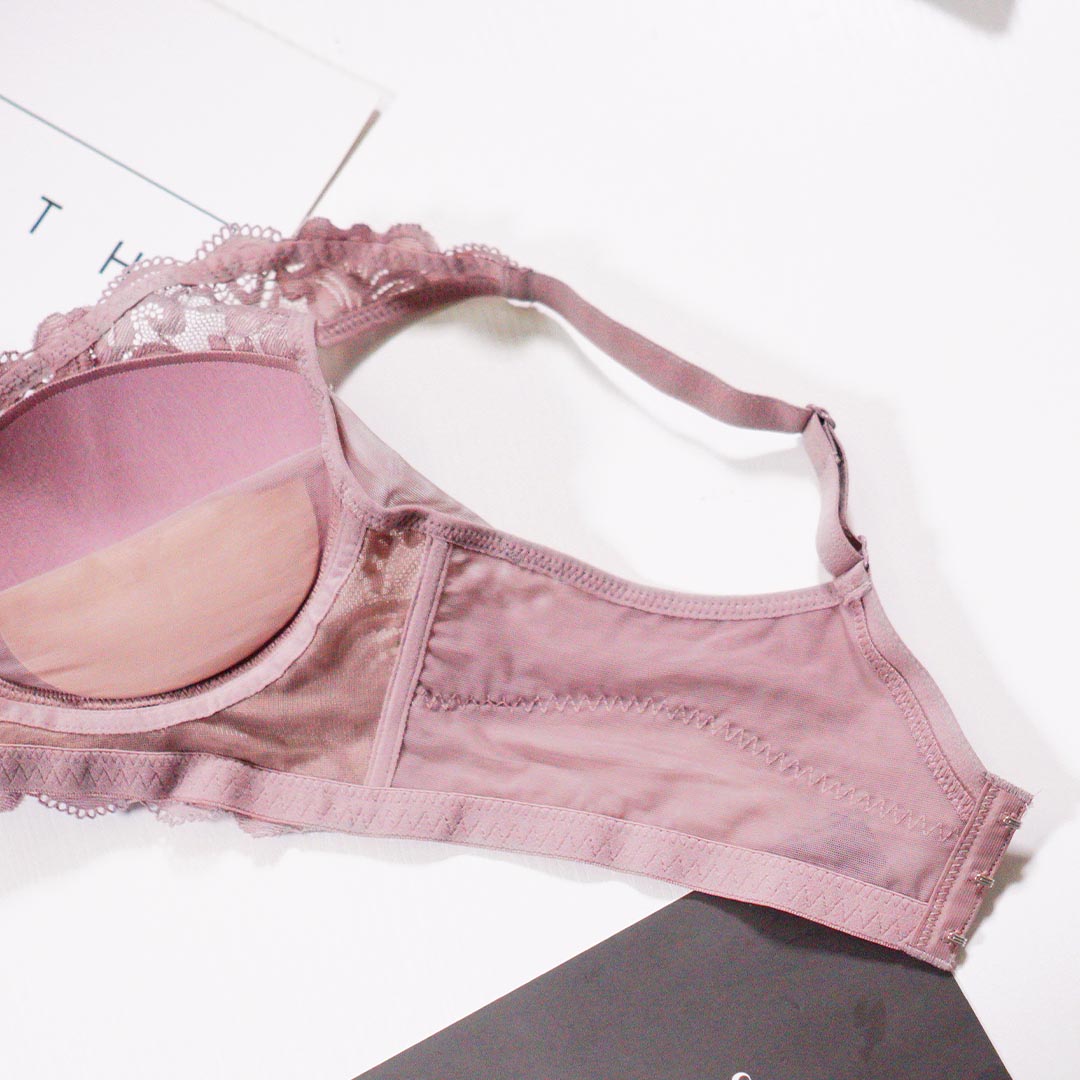 可拆卸海綿墊聚攏無痕無鋼圈蕾絲內衣(BR016)