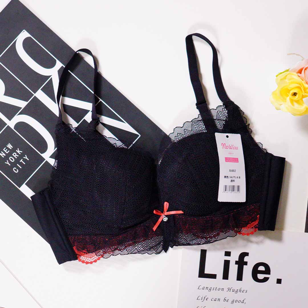 輕柔舒適網紗蕾絲杯面小胸聚攏上托無鋼圈調整型內衣