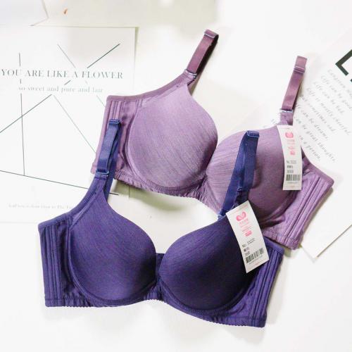 Plain-colored coffee-colored cotton lingerie set with an ultra-comfortable design featuring no bra cups and a deep V-neckline.