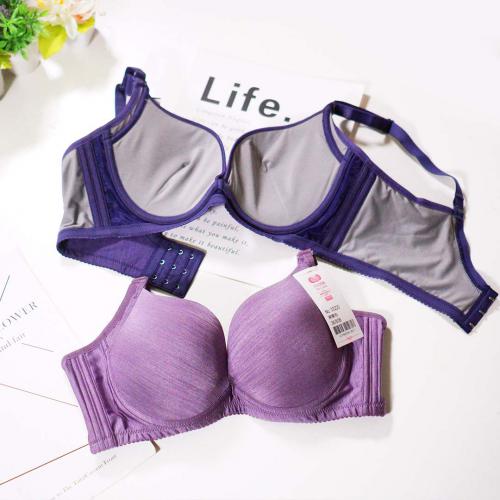 Plain-colored coffee-colored cotton lingerie set with an ultra-comfortable design featuring no bra cups and a deep V-neckline.