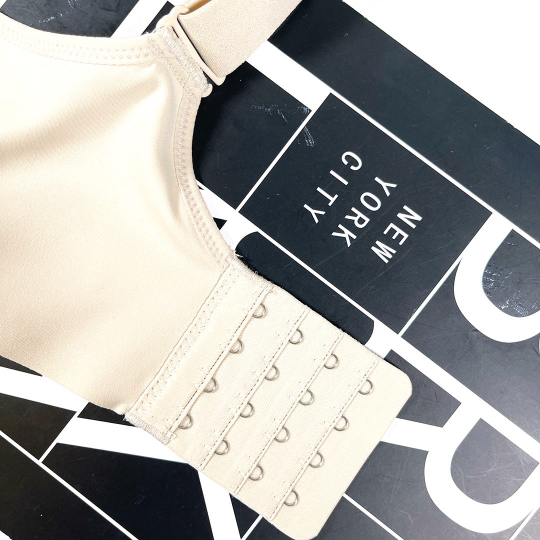 簡約光面柔軟乳膠無鋼圈聚攏調整型內衣