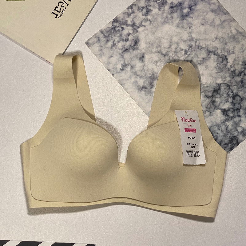 黑科技空氣一體杯光面無痕一片式聚攏內衣