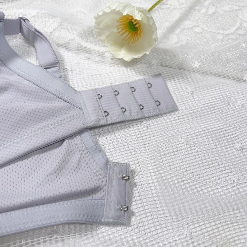 Summer new style cool and comfortable adjustable bra with underwire