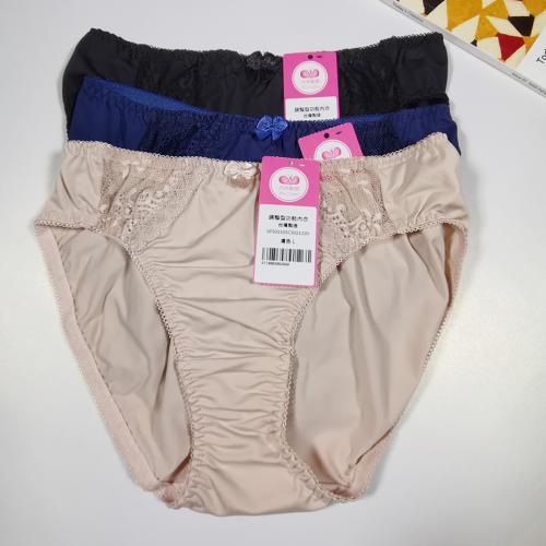 Lightweight, thin material, lace-adjustable bra with no steel banding matching underwear - Briefs