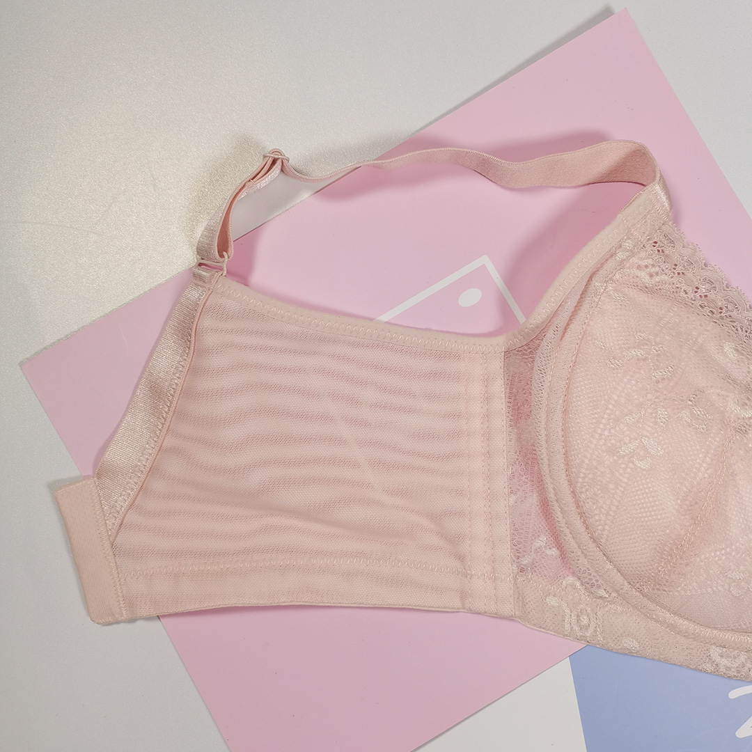 輕盈薄料無鋼圈蕾絲調整型內衣