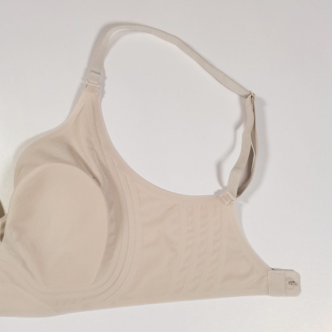 祼感冰皮單排扣隱形美背無痕無鋼圈內衣