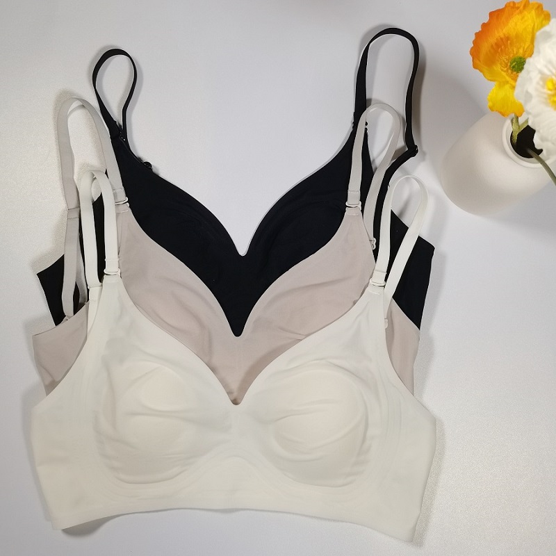 祼感冰皮單排扣隱形美背無痕無鋼圈內衣