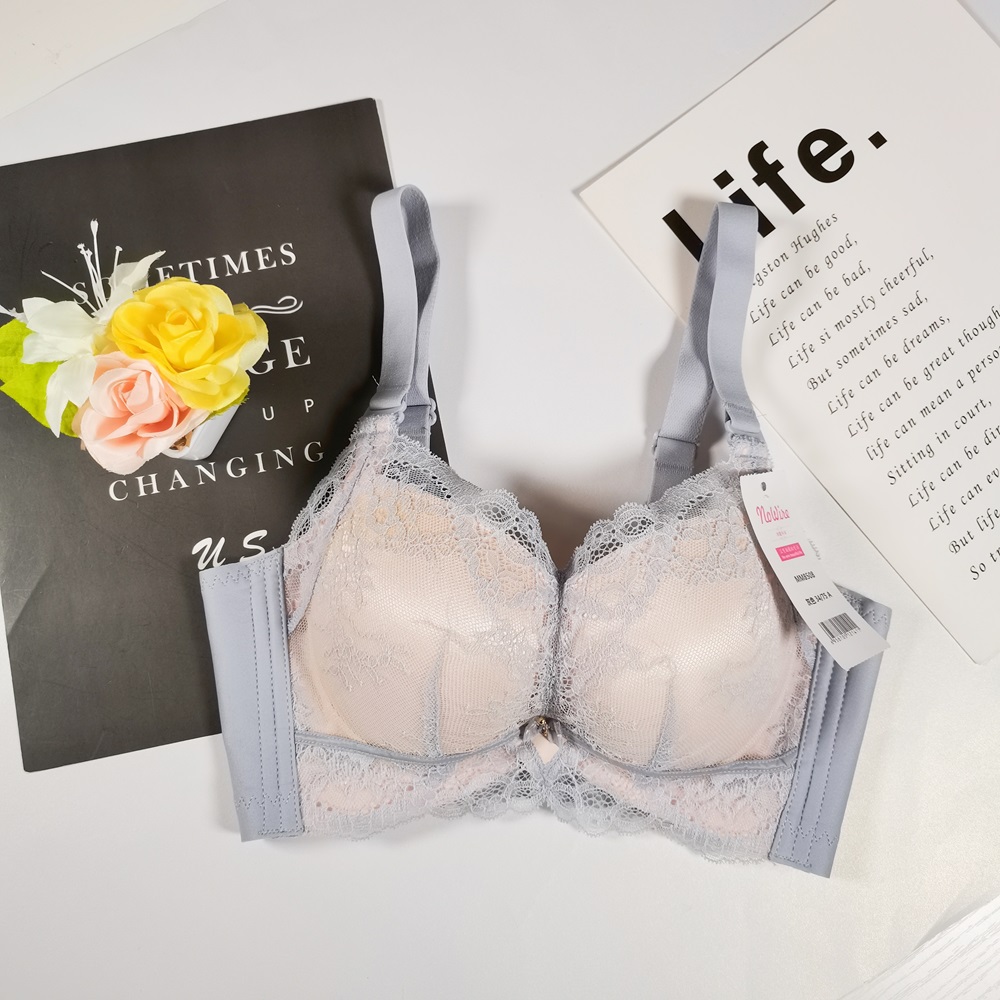 性感蕾絲小胸顯大無鋼圈聚攏調整型內衣