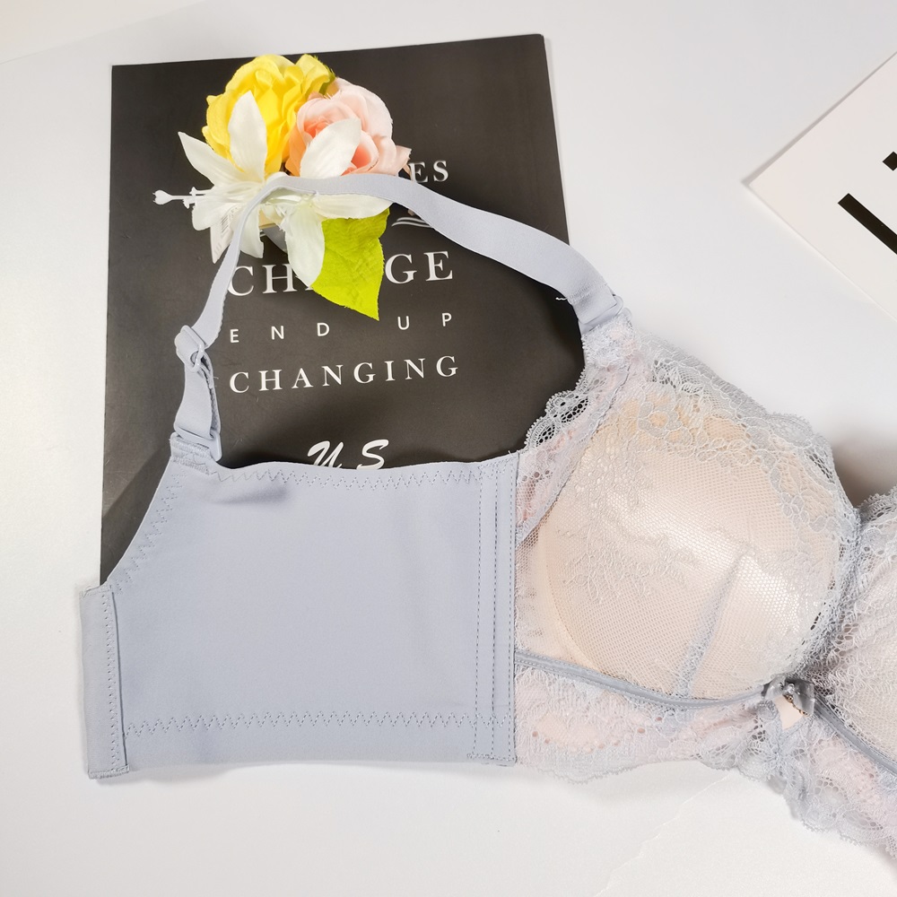 性感蕾絲小胸顯大無鋼圈聚攏調整型內衣
