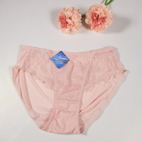Graceful curves with pants