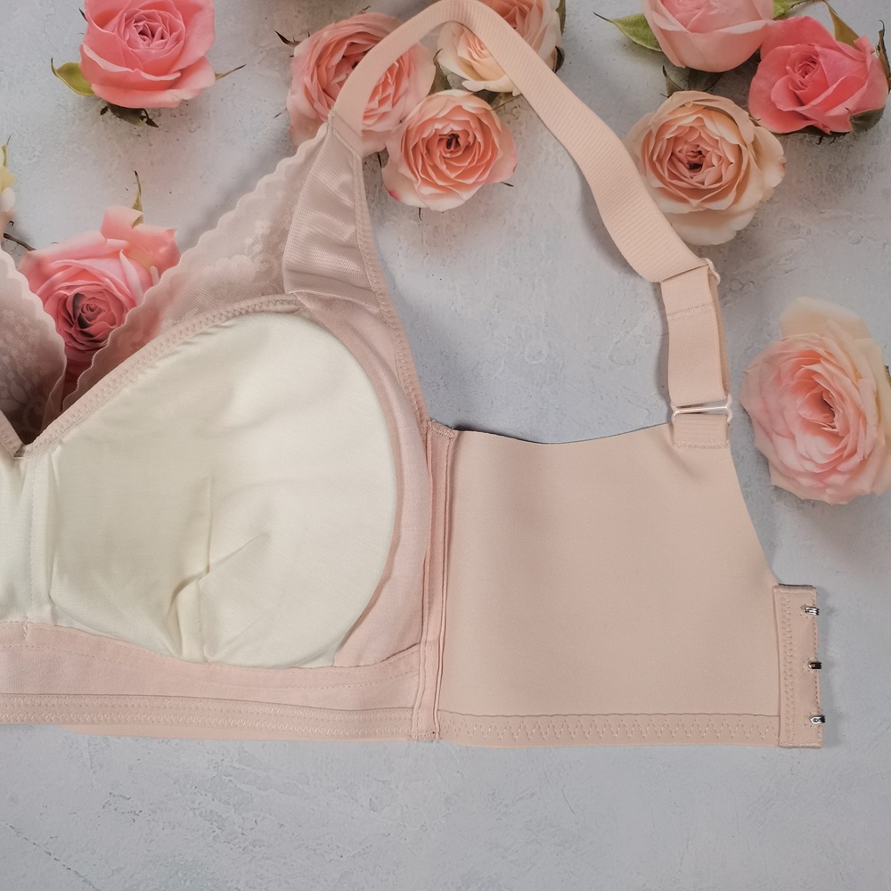 QQ彈力棉杯，蠶絲親膚吸濕透氣無鋼圈調整型內衣