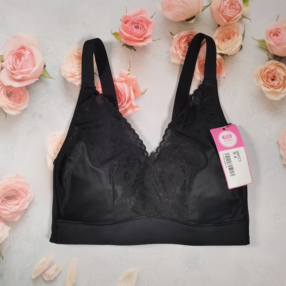 QQ彈力棉杯，蠶絲親膚吸濕透氣無鋼圈調整型內衣