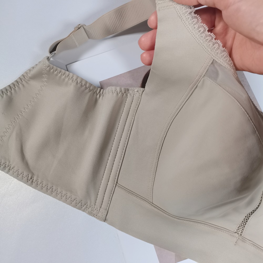 無痕大罩無鋼圈調整型內衣