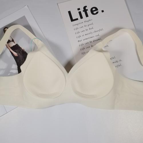 Jelly strip support, snug fit, lightweight shock-absorbing bra with 3 rows and 3 buckles for stability