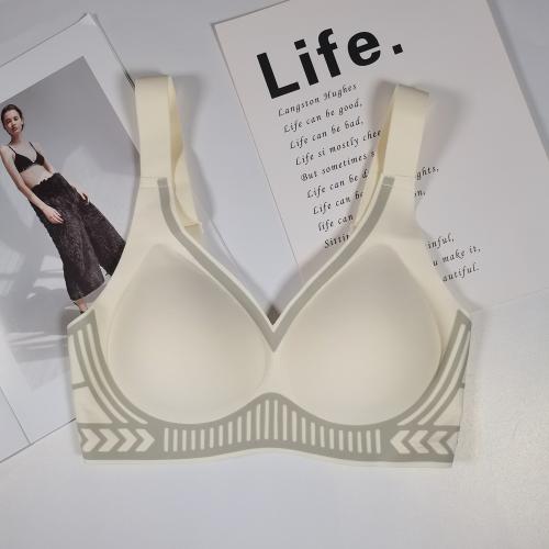 Jelly strip support, snug fit, lightweight shock-absorbing bra with 3 rows and 3 buckles for stability