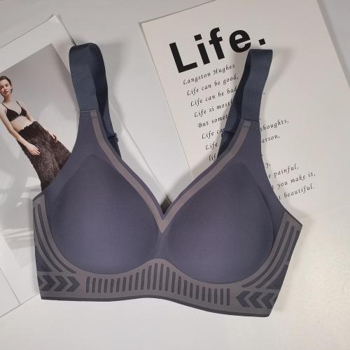 Jelly strip support, snug fit, lightweight shock-absorbing bra with 3 rows and 3 buckles for stability