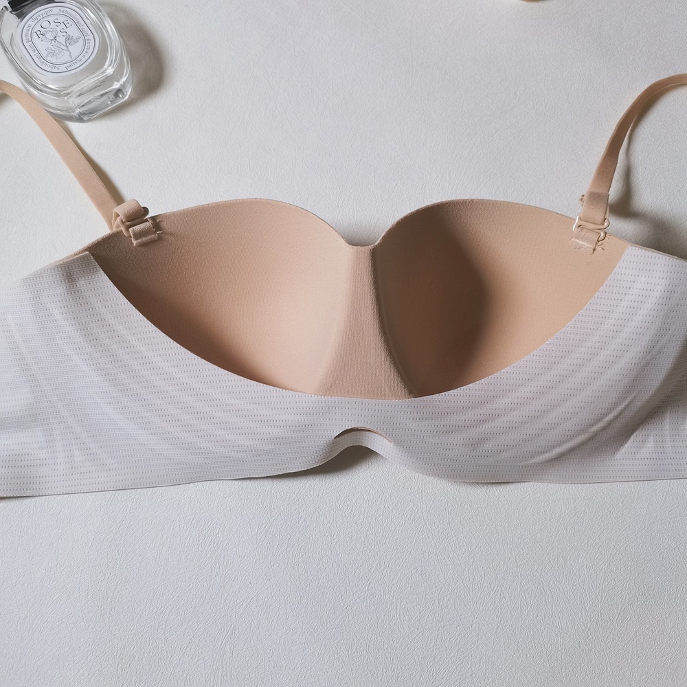 FreeStyle無重力防跌BRA，露肩神器，包吾會跌
