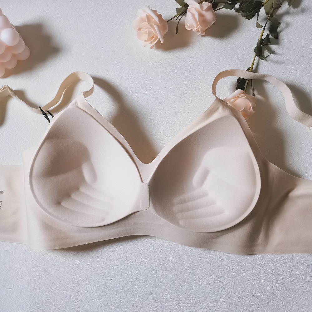 滿集中裸感萬能掌托罩杯無痕內衣
