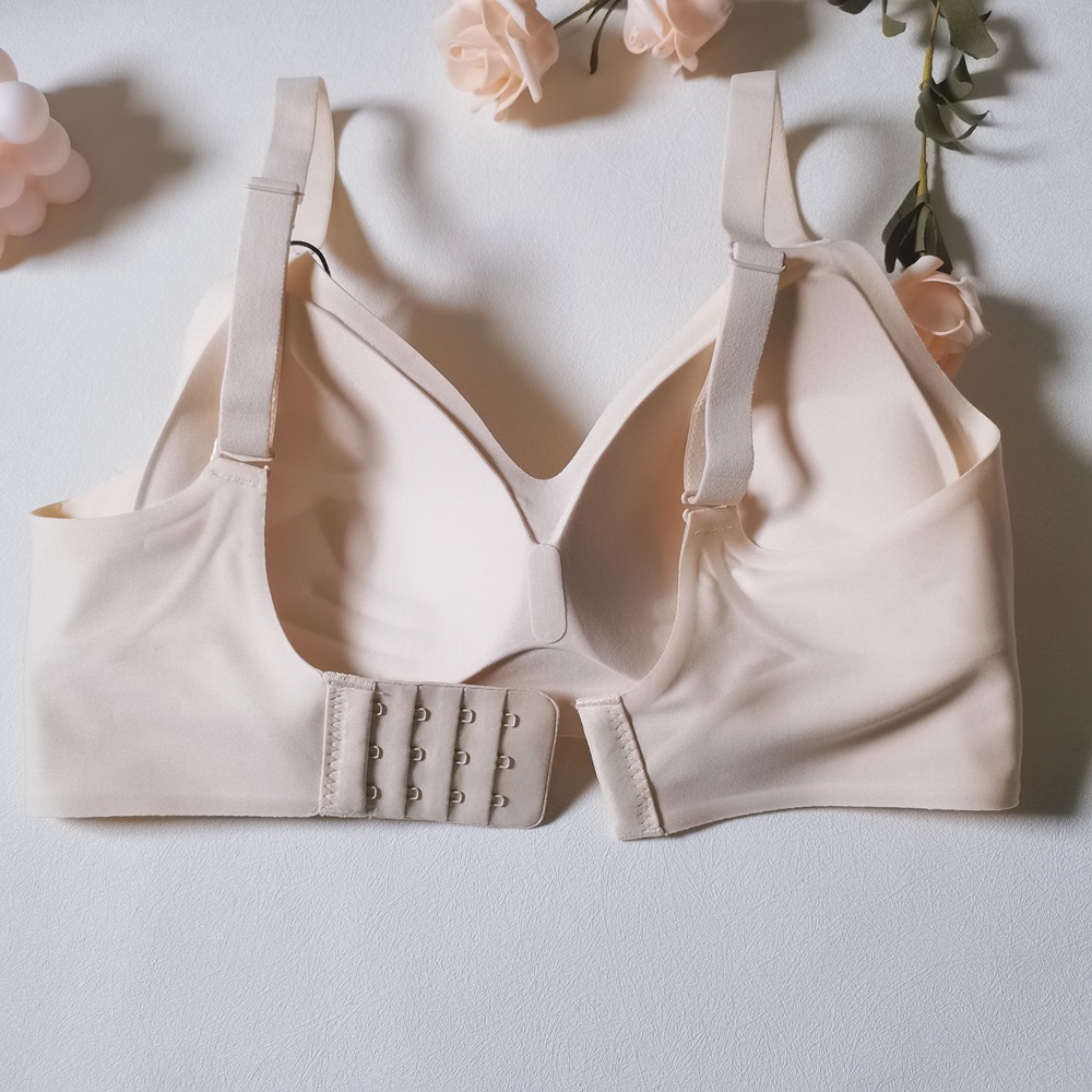 滿集中裸感萬能掌托罩杯無痕內衣