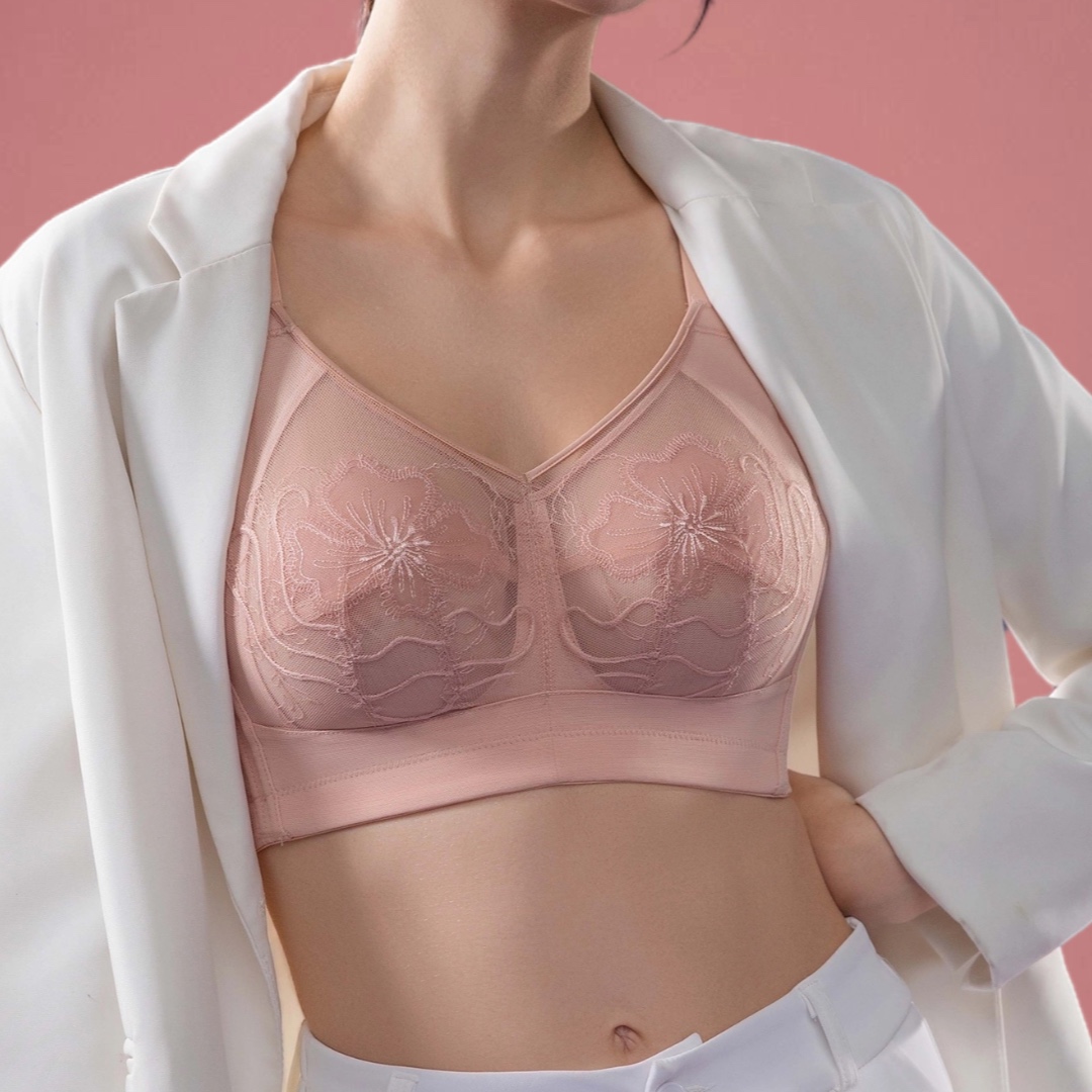 輕透花語，透紗隱點內衣