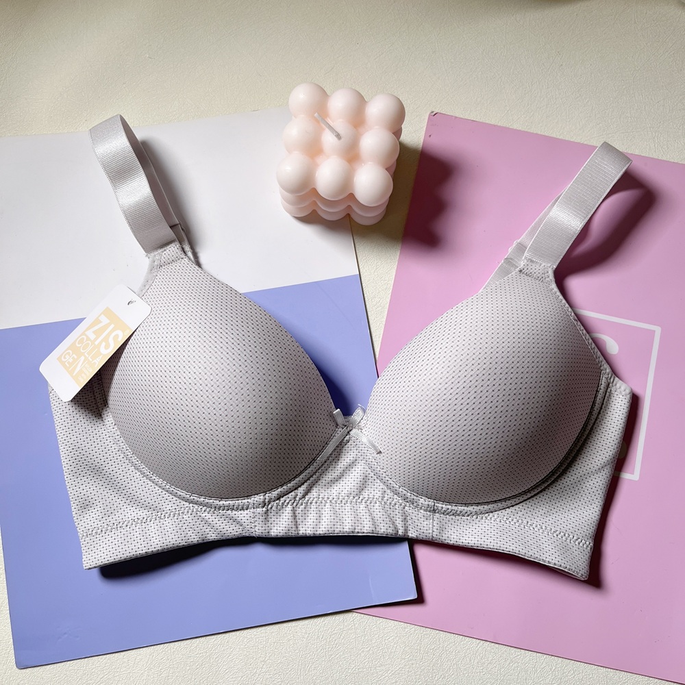 清新柔軟絲滑膠原蛋白罩杯無鋼圈內衣