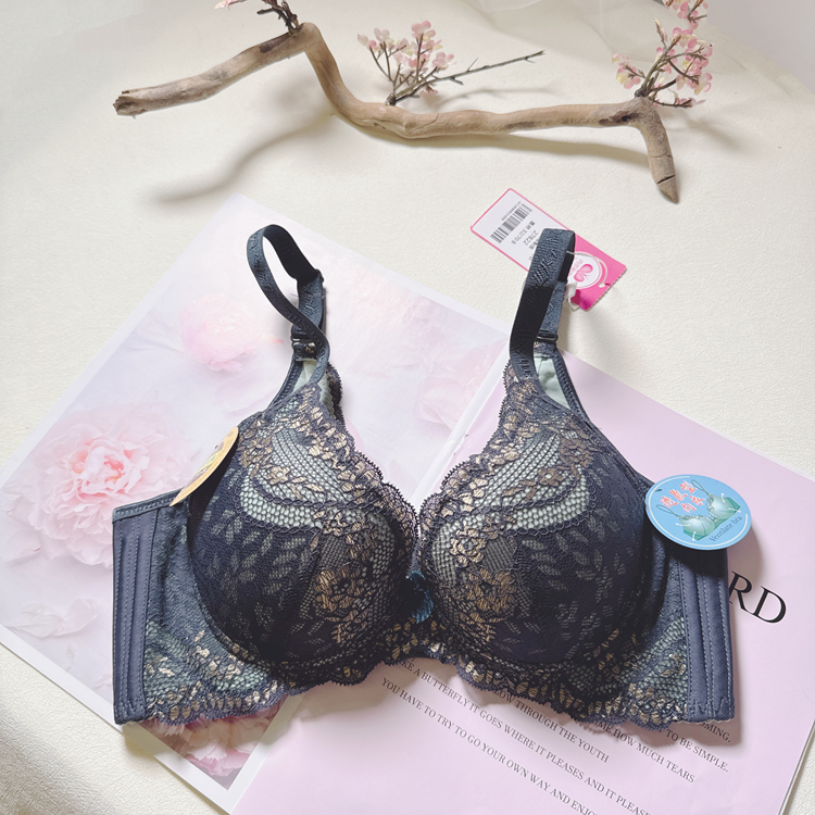 色色俱備美背內衣。A.B.C.D罩