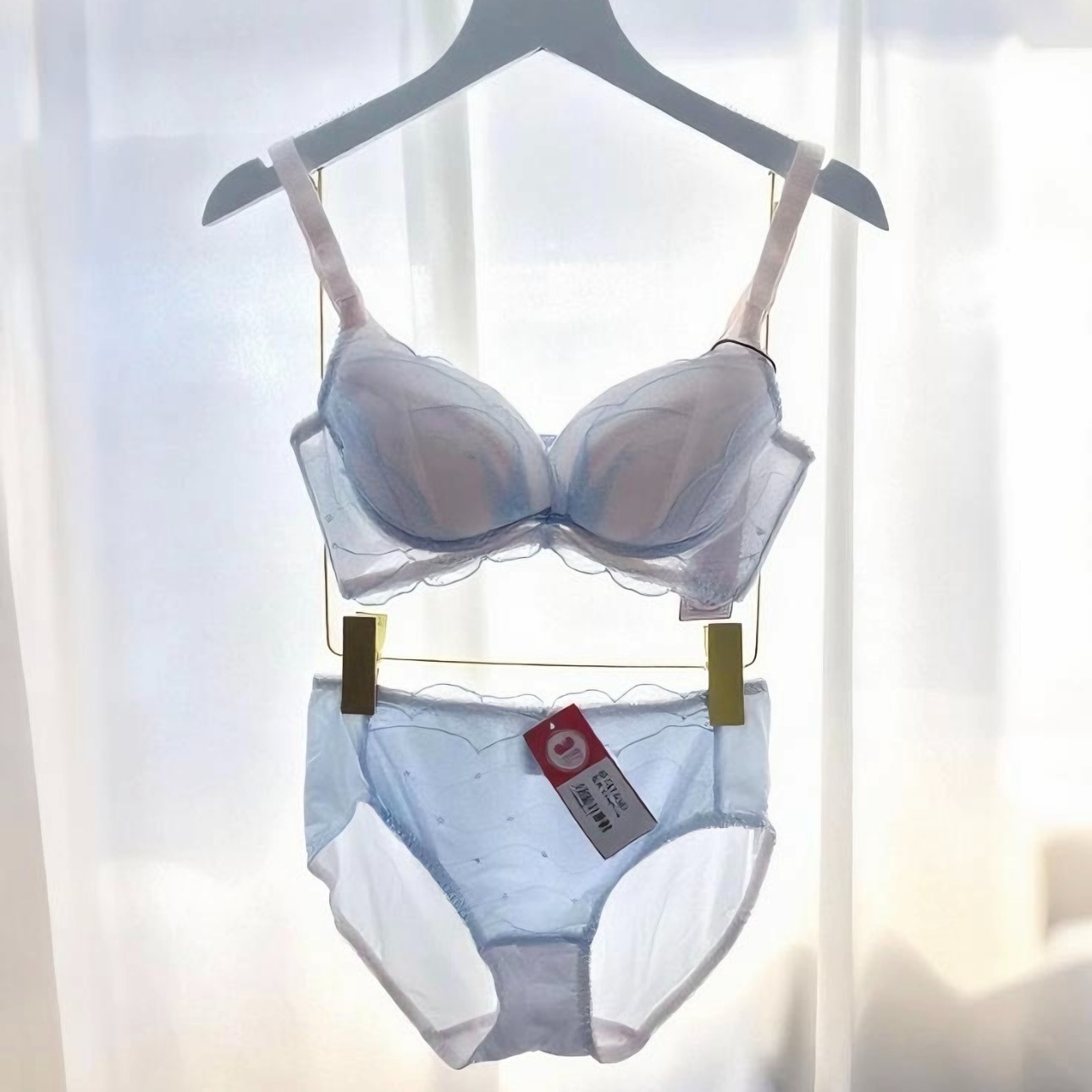 PUSH UP集中調整型內衣