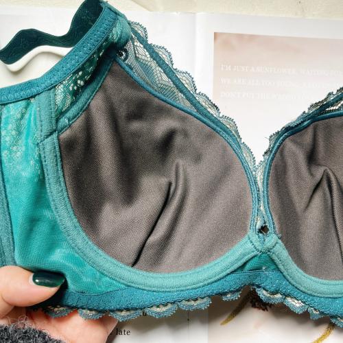 Absolutely stunning and captivating deep V shaping slimming bra - bamboo charcoal moisture-absorbing and sweat-discharging adjustable underwear