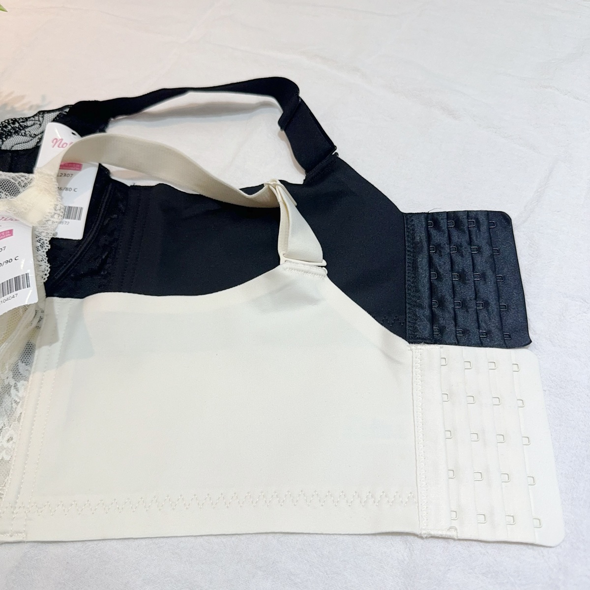 法式浪漫碎花蕾絲超薄乳膠杯大胸顯小聚攏上托調整型內衣